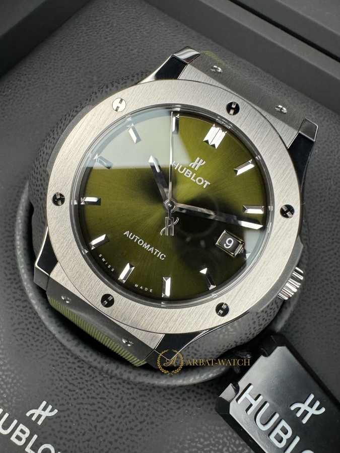 Hublot Classic Fusion Titanium Green 45 mm 511.NX.8970.RX