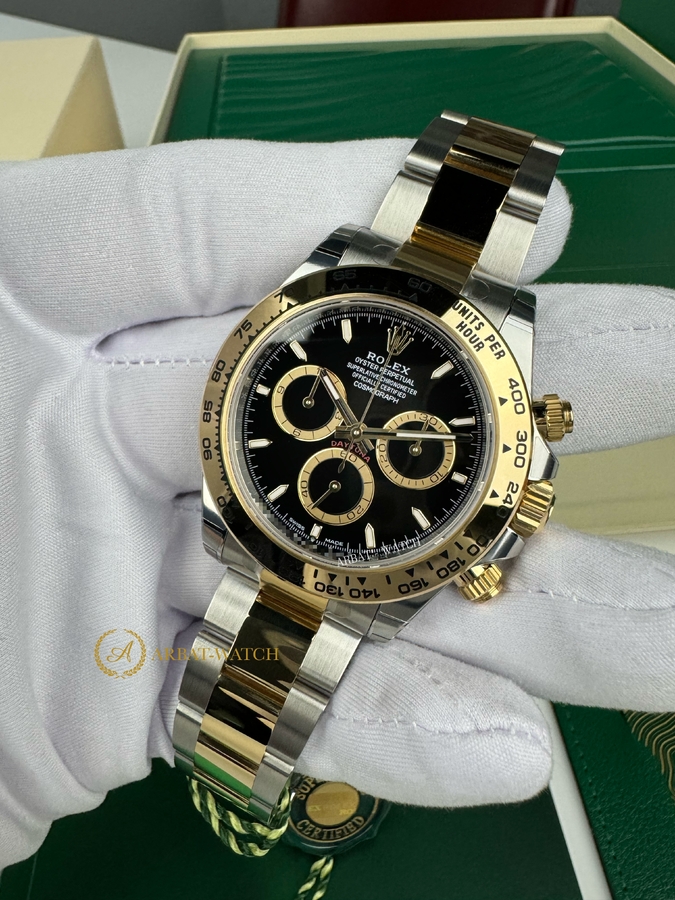 Rolex Cosmograph Daytona 40 mm Yellow Rolesor Black Dial 126503