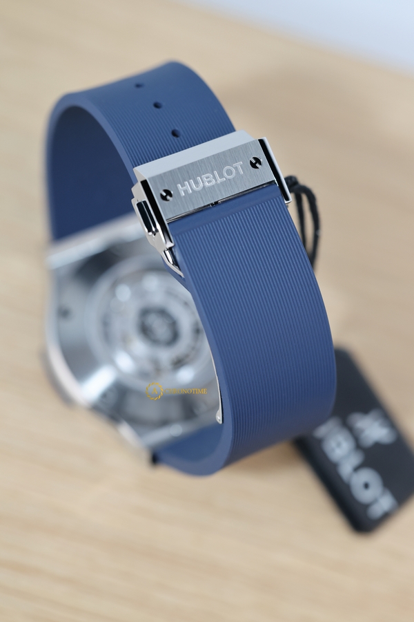 Hublot Classic Fusion Titanium Blue Dial 45 mm 511.NX.7170.RX