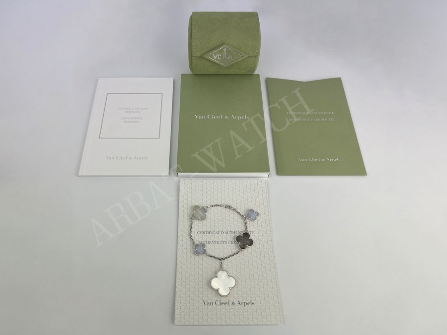 Браслет Van Cleef & Arpels Magic Alhambra, 5 мотивов