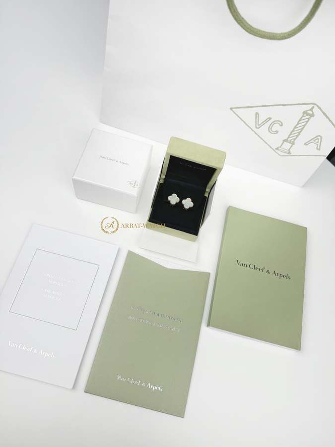 Серьги Van Cleef & Arpels Vintage Alhambra Pearl Yellow Gold