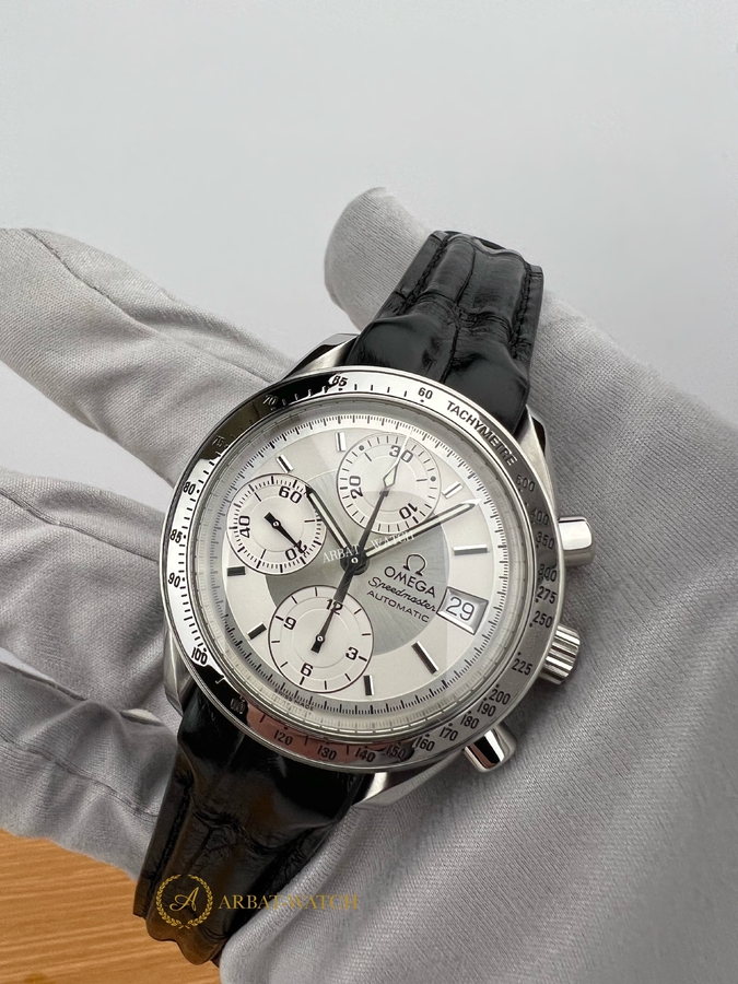 Omega Speedmaster Date Silver Dial 39 mm