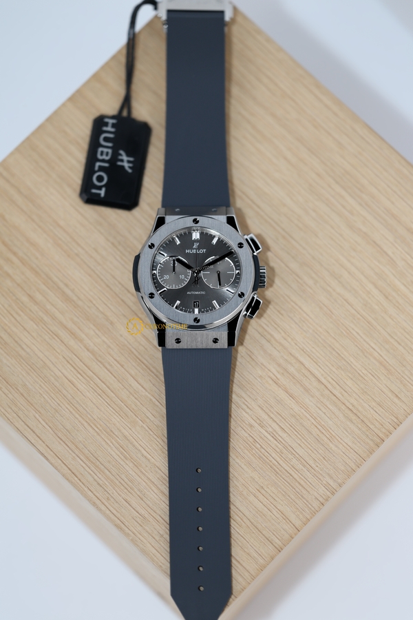 Hublot Classic Fusion Chronograph Titanium Racing Grey 45 mm 521.NX.7071.RX - Швейцарские часы Hublot Classic Fusion Chronograph Titanium Racing Grey 45 mm 521.NX.7071.RX