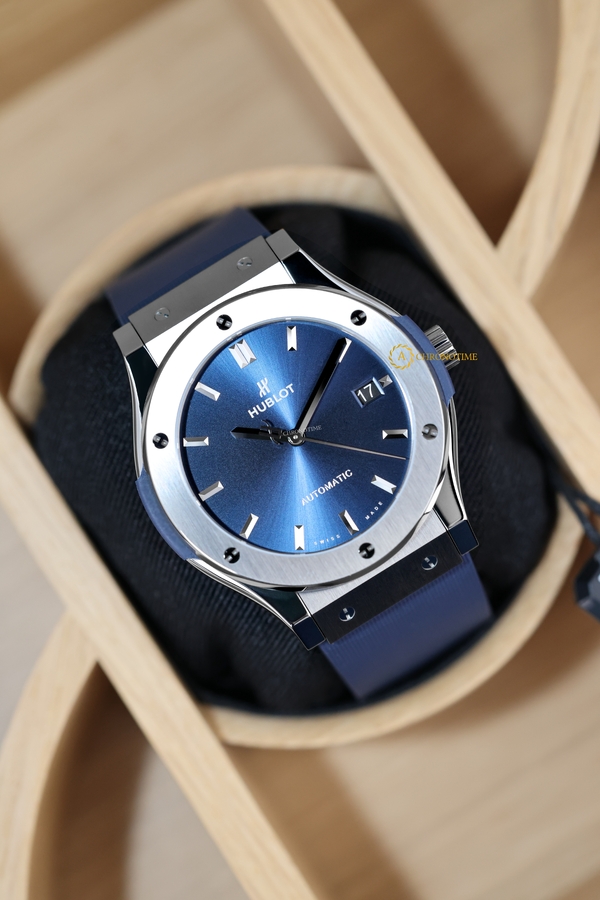 Hublot Classic Fusion Titanium Blue Dial 45 mm 511.NX.7170.RX