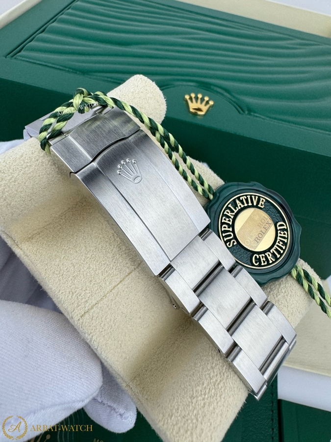 Rolex Oyster Perpetual 41 mm 124300 Black DIal
