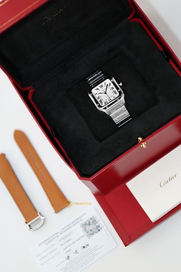 Cartier Santos De Cartier Medium Automatic Silver Opal Dial 41,9 x 35,1 mm WSSA0029
