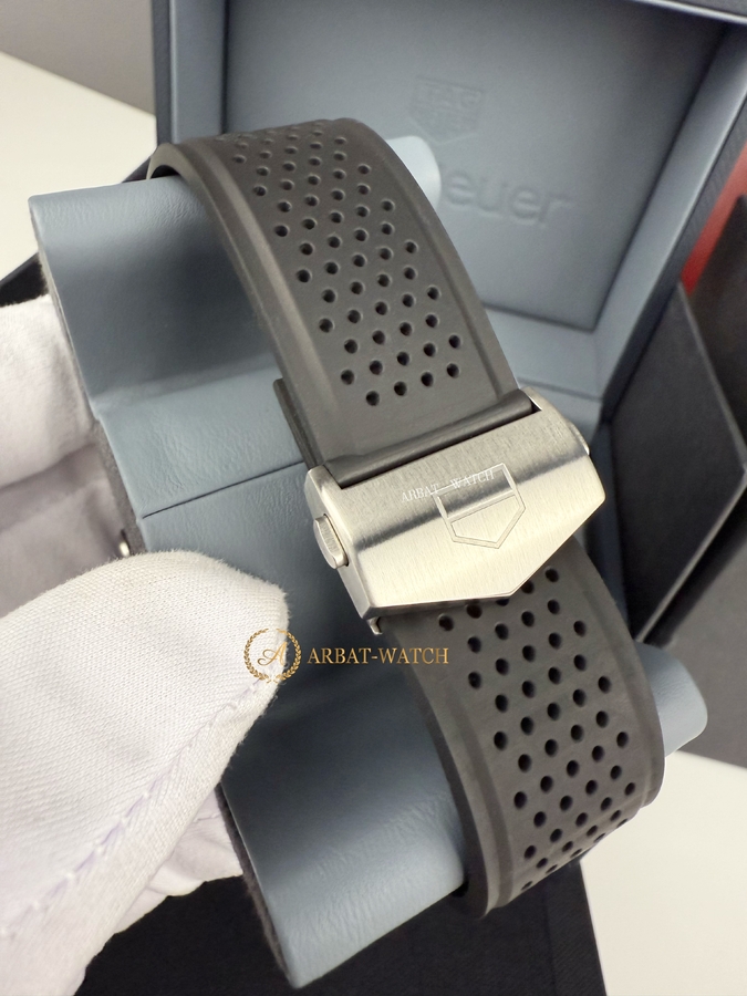 TAG Heuer Carrera Chronograph 45 mm CBG2A10.FT6168