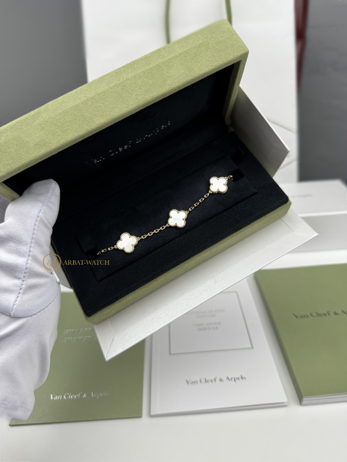 Браслет Van Cleef & Arpels Vintage Alhambra Pearl Yellow Gold 5 мотивов