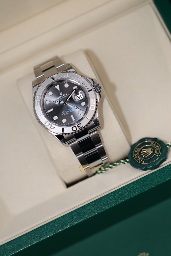 Rolex Yacht-Master 40 mm Rolesium Slate Dial 126622