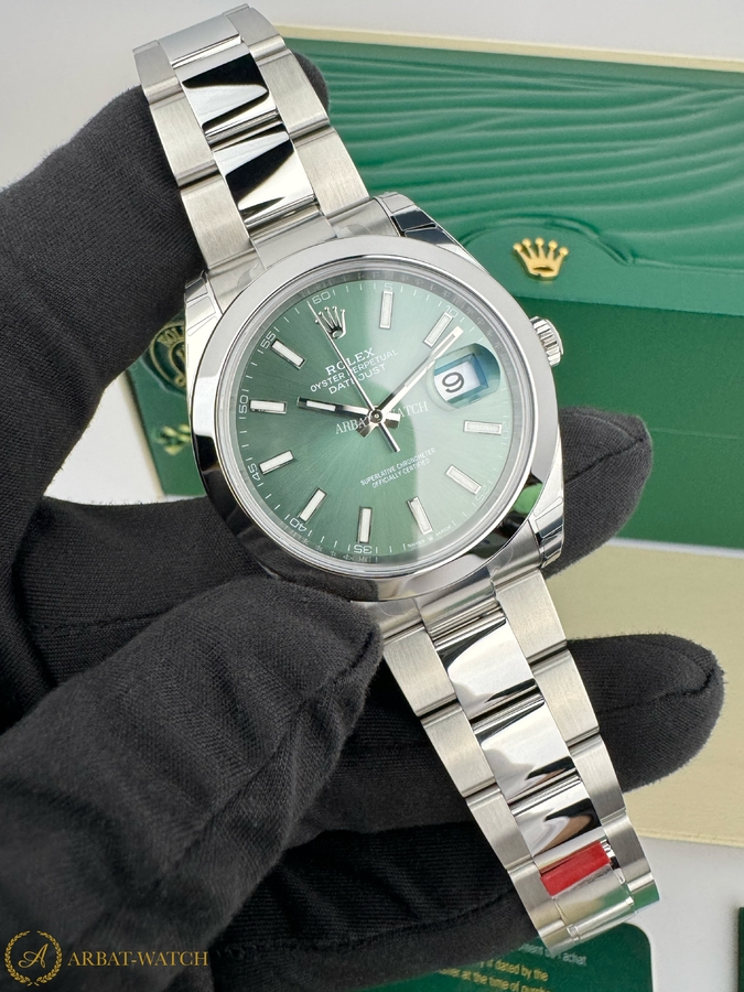 Rolex Datejust 41 mm 126300 Mint Dial