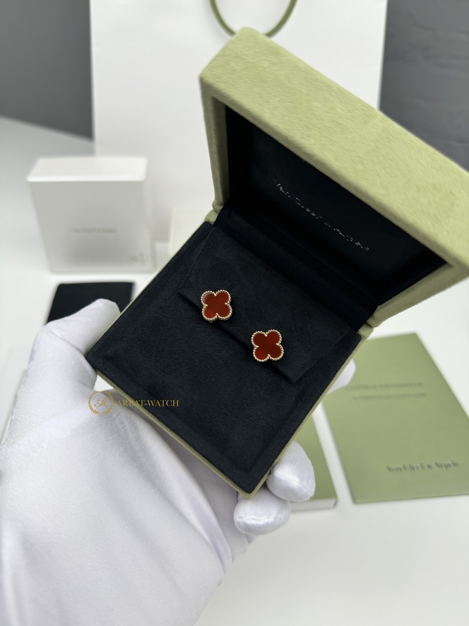 Серьги Van Cleef & Arpels Vintage Alhambra Carnelian Yellow Gold - Швейцарские часы Серьги Van Cleef & Arpels Vintage Alhambra Carnelian Yellow Gold