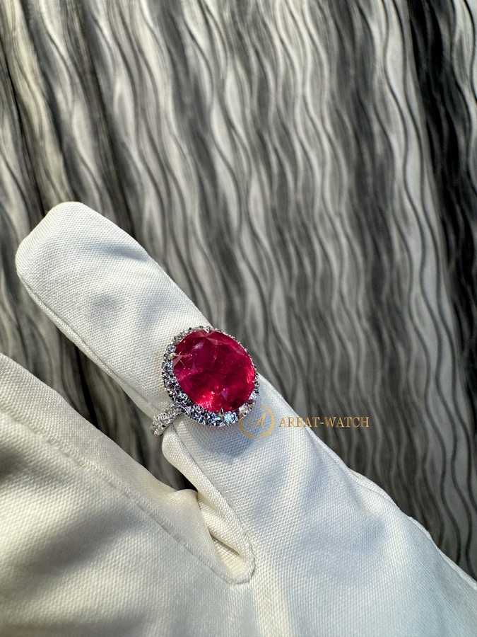 Кольцо «Natural Spinel Mahenge Vivid Pink Diamonds» 7,80 ct. 18k White Gold