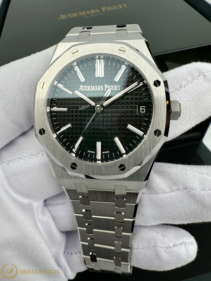 Audemars Piguet Royal Oak 41 mm Black Dial 15510ST