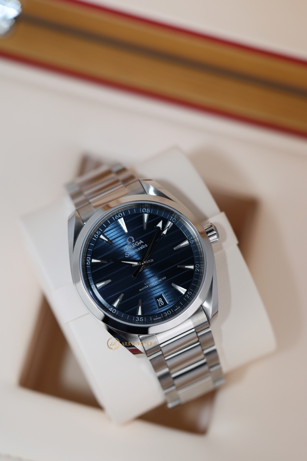 Omega • Seamaster Aqua Terra Blue Dial 41 mm