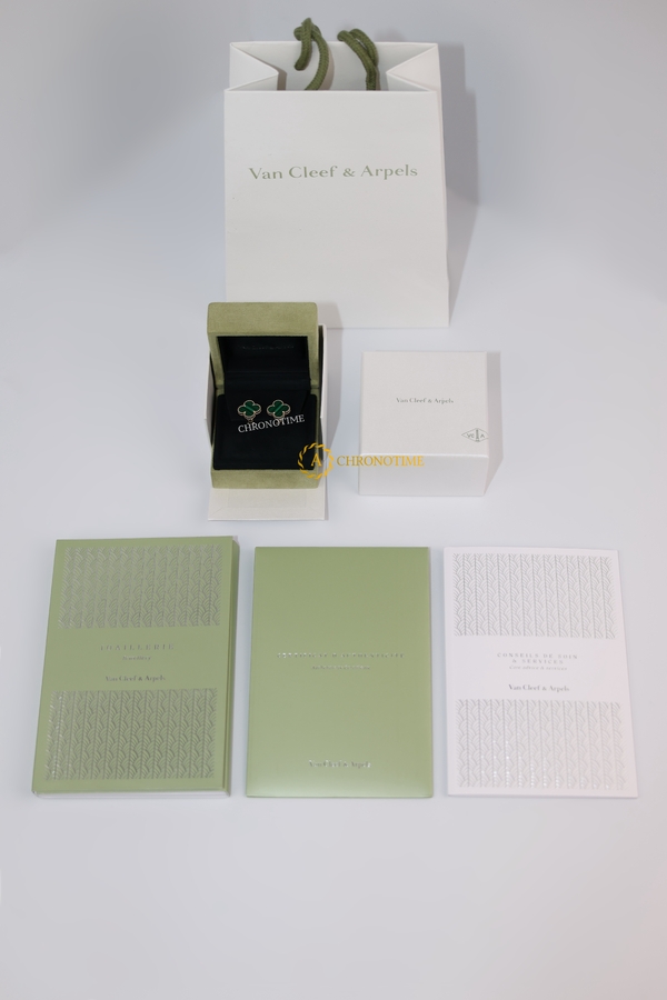 Серьги Van Cleef & Arpels Vintage Alhambra Malachite Yellow Gold