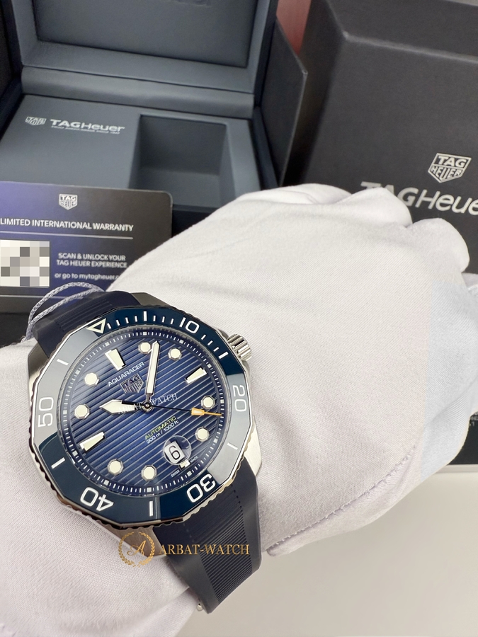 TAG Heuer Aquaracer Professional 300 Date Blue Dial 43 mm