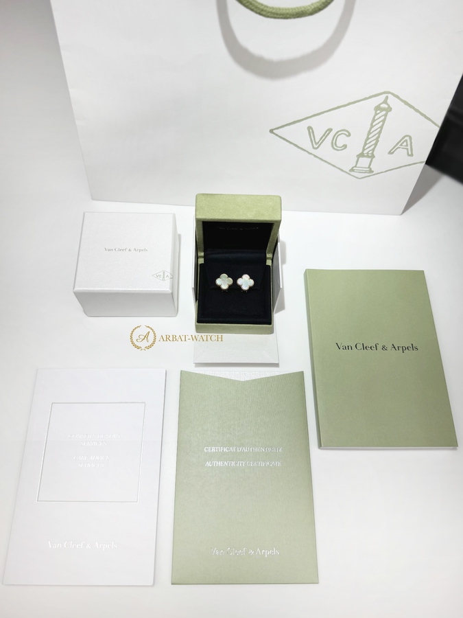 Серьги Van Cleef & Arpels Vintage Alhambra Pearl Yellow Gold