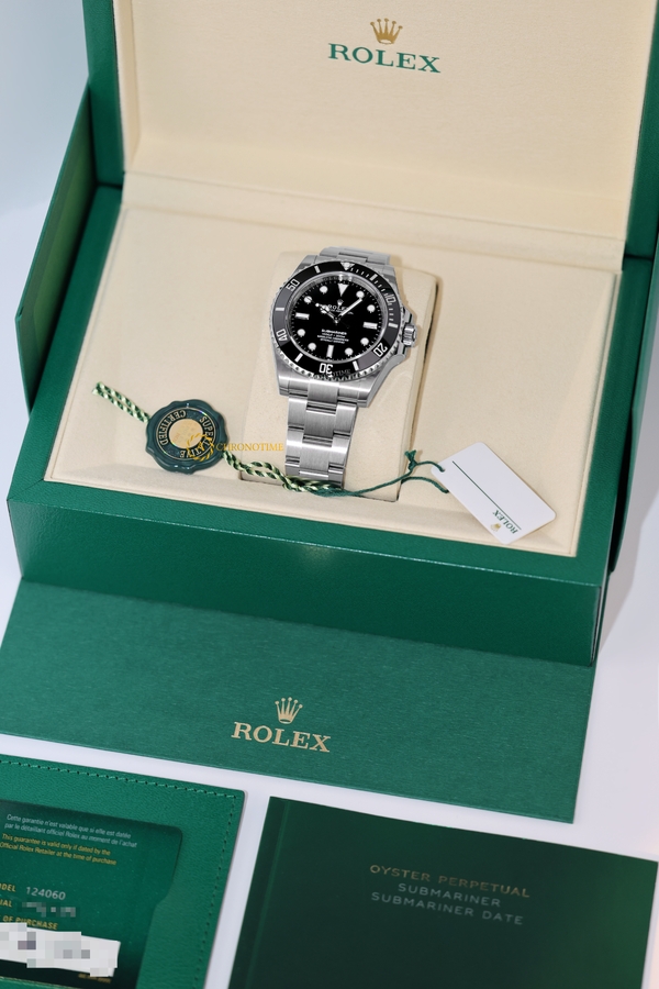 Rolex Submariner 41 mm Oystersteel Black Dial 124060