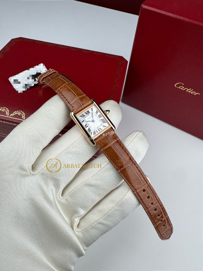 Cartier Tank Louis Cartier Rose Gold Size S 29,5 x 22 mm WGTA0010