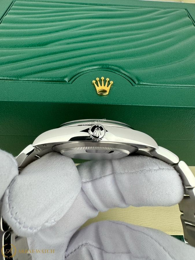 Rolex Oyster Perpetual 41 mm 124300 Black DIal