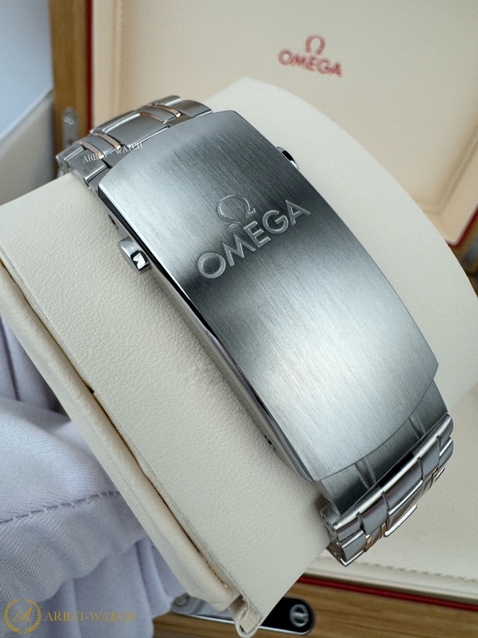 Omega Seamaster Diver 42 mm Blue Dial Bicolor