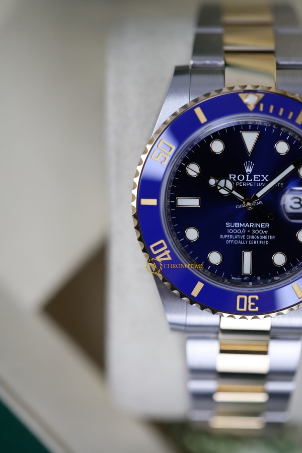 Rolex Submariner Date 41 mm Yellow Rolesor Royal Blue Dial 126613LB - Швейцарские часы Rolex Submariner Date 41 mm Yellow Rolesor Royal Blue Dial 126613LB
