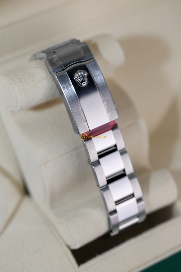 Rolex Datejust «Azzurro» 41 mm White Rolesor Bright Blue Dial 116334