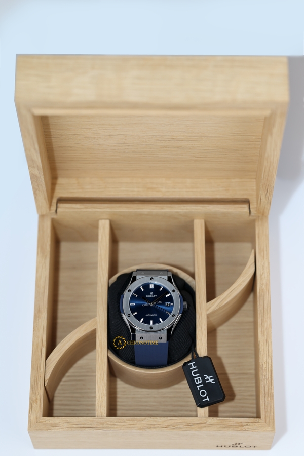 Hublot Classic Fusion Titanium Blue Dial 45 mm 511.NX.7170.RX
