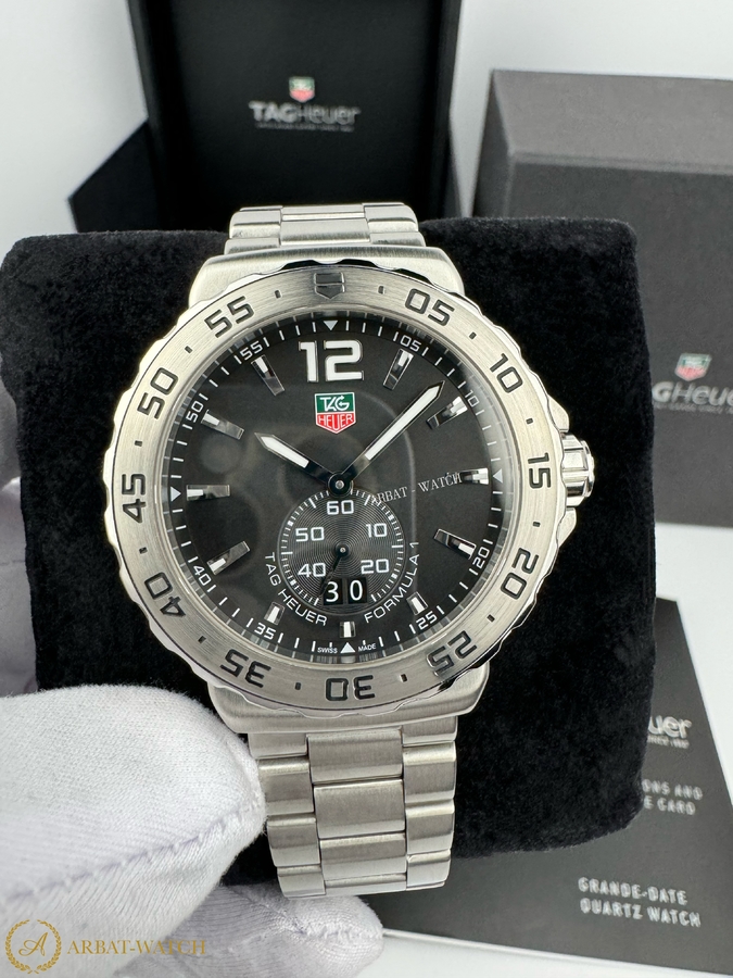 TAG Heuer Formula 1 Grande Date Quartz 42 мм WAU1112 - Швейцарские часы TAG Heuer Formula 1 Grande Date Quartz 42 мм WAU1112