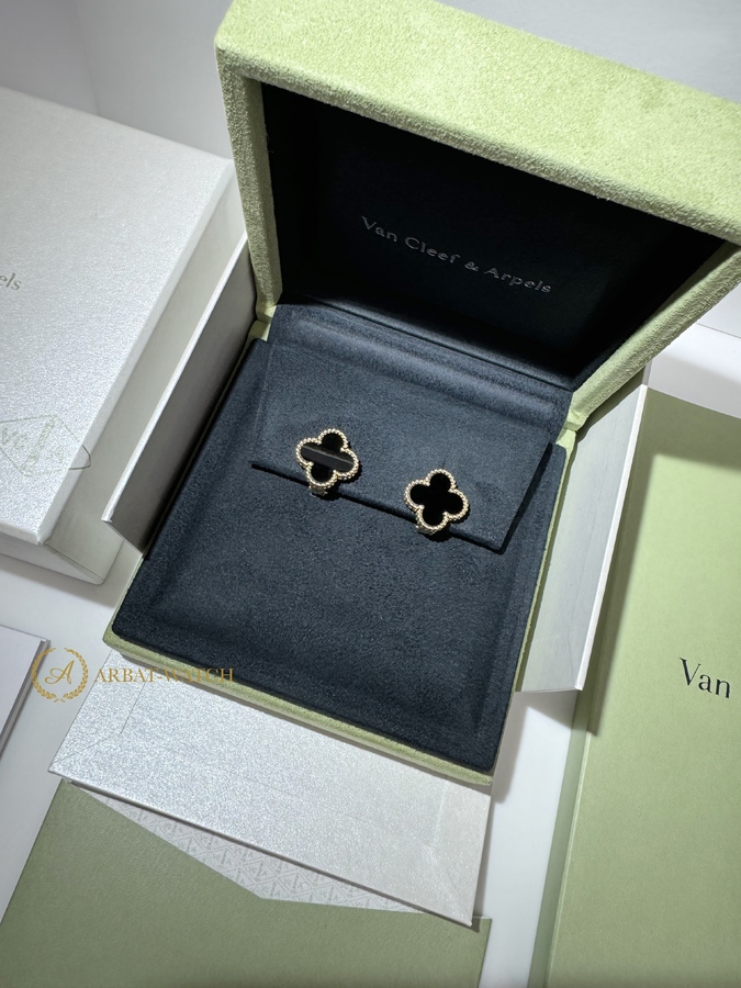 Серьги Van Cleef & Arpels Vintage Alhambra Onyx Yellow Gold