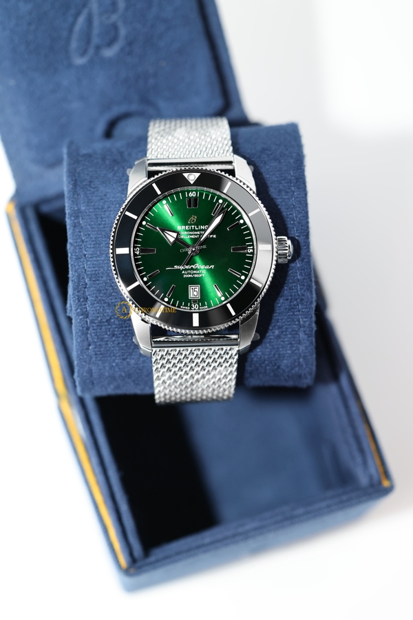 Breitling Superocean Heritage B20 Automatic Green Dial 46 mm AB2020 - Швейцарские часы Breitling Superocean Heritage B20 Automatic Green Dial 46 mm AB2020