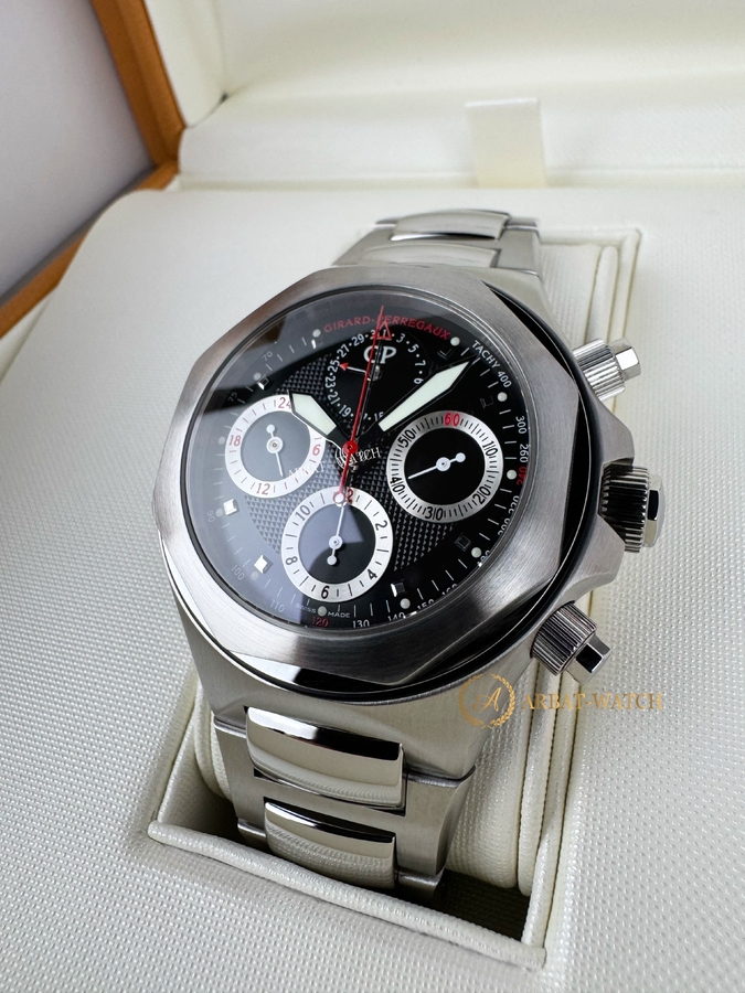 Girard-Perregaux Laureato EVO3 Chronograph Black Dial 44 mm 80180