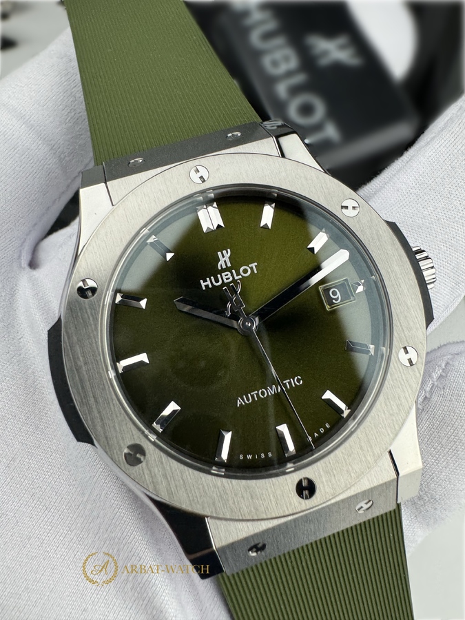 Hublot Classic Fusion Titanium Green 45 mm 511.NX.8970.RX