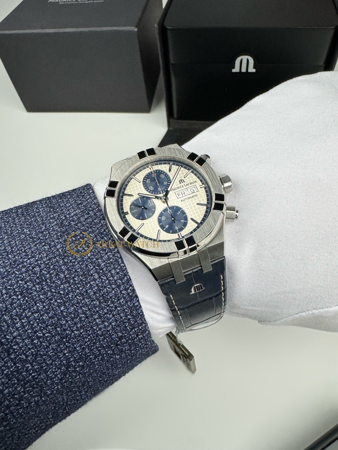 Maurice Lacroix Aikon Chronograph 44 mm AI6038-SS001-131-1