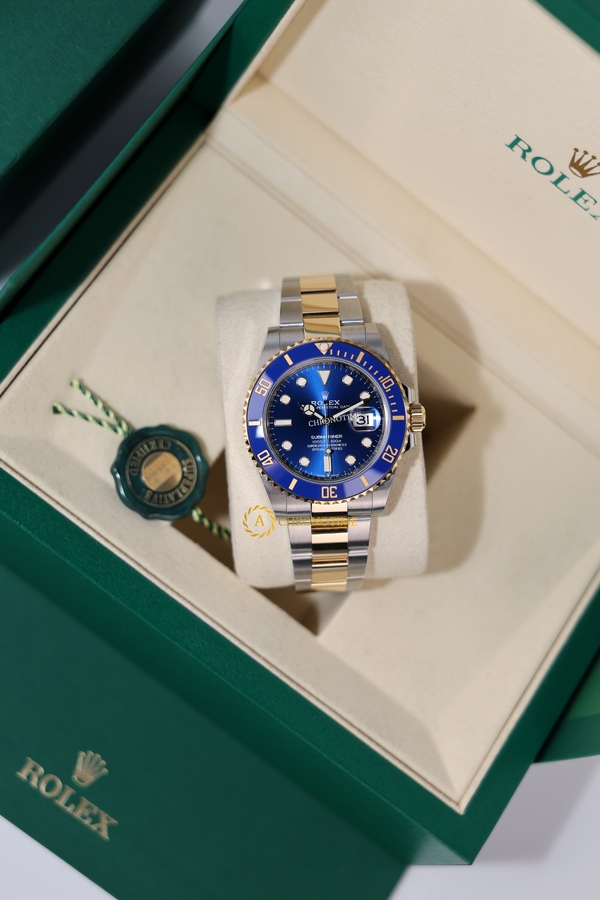 Rolex Submariner Date 41 mm Yellow Rolesor Royal Blue Dial 126613LB - Швейцарские часы Rolex Submariner Date 41 mm Yellow Rolesor Royal Blue Dial 126613LB