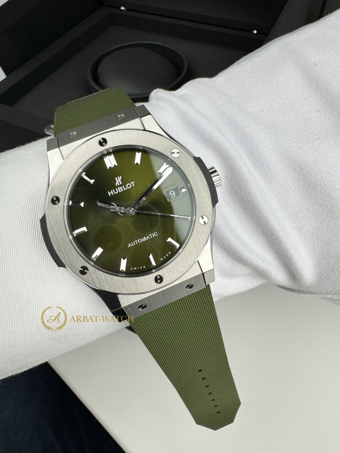 Hublot Classic Fusion Titanium Green 45 mm 511.NX.8970.RX