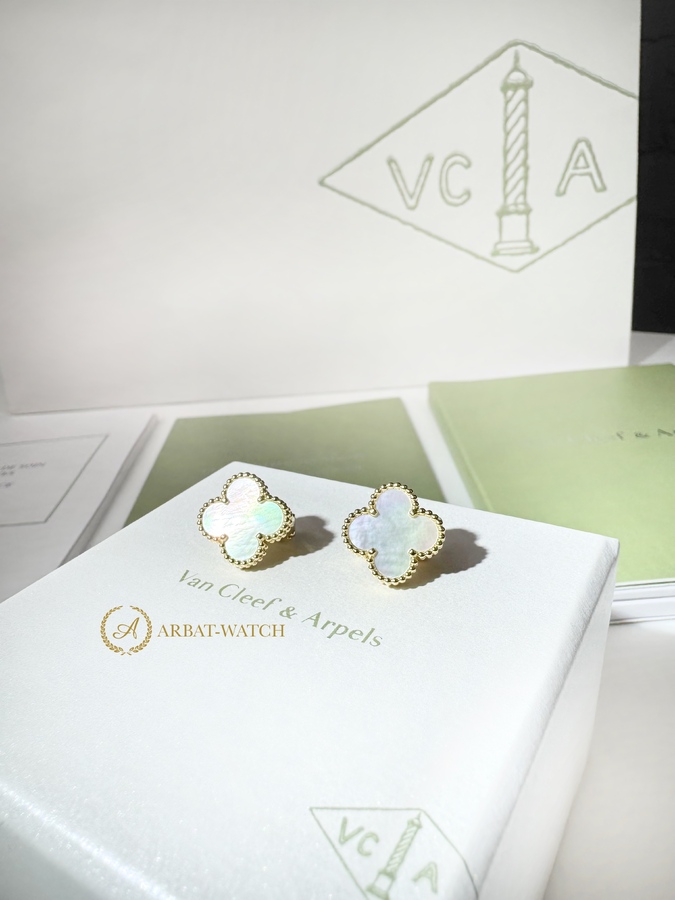 Серьги Van Cleef & Arpels Vintage Alhambra Pearl Yellow Gold