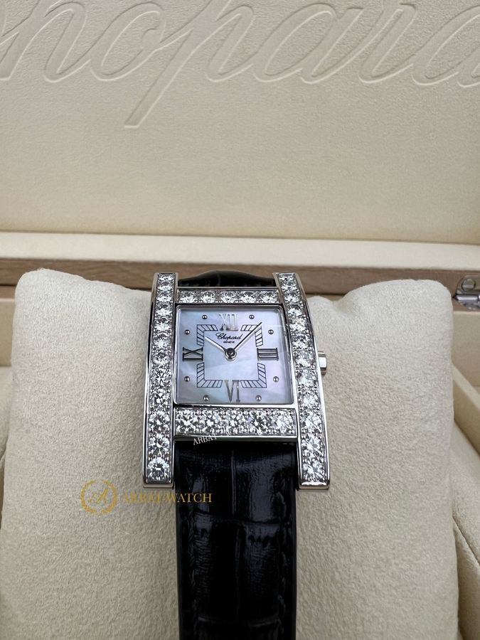 Chopard Your Hour Diamonds 18k White Gold 24 x 36 mm 13/6621 - Швейцарские часы Chopard Your Hour Diamonds 18k White Gold 24 x 36 mm 13/6621