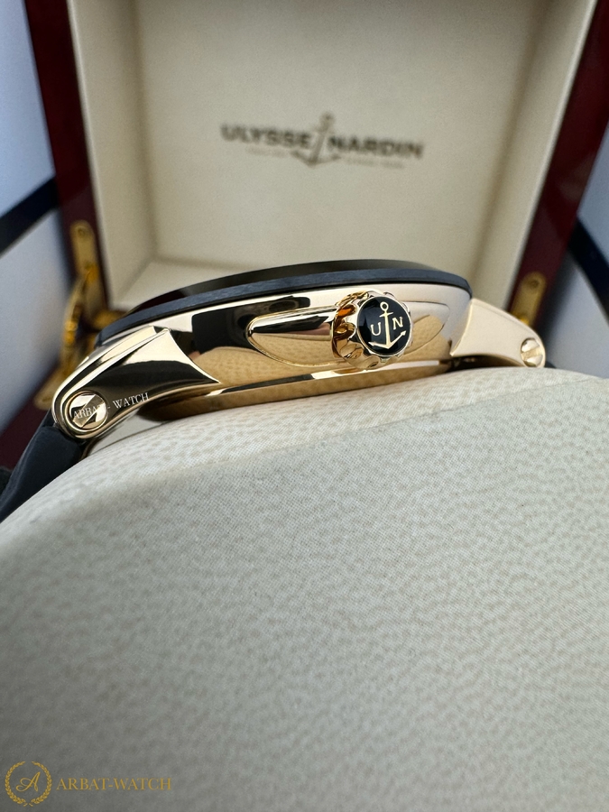 Ulysse Nardin Executive Dual Time 43 мм 246-00