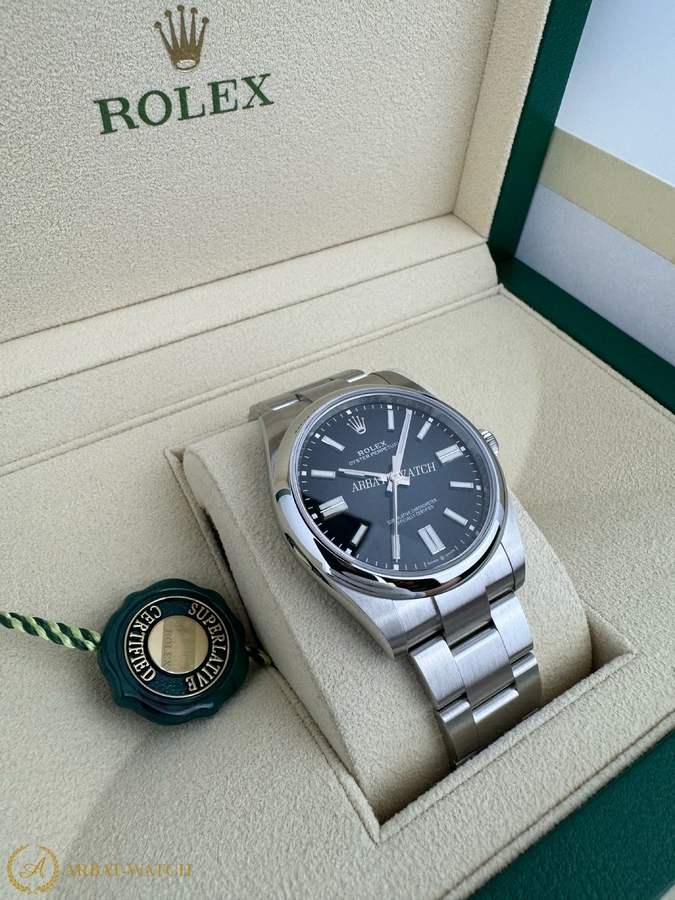 Rolex Oyster Perpetual 41 mm 124300 Black DIal