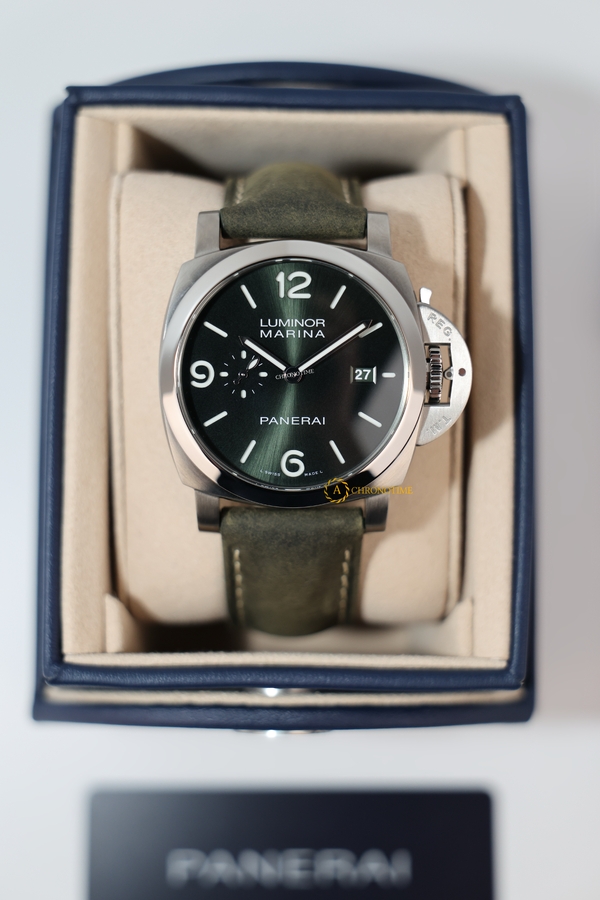 Panerai Luminor Marina Titanio Green Dial 44 mm PAM03325 - Швейцарские часы Panerai Luminor Marina Titanio Green Dial 44 mm PAM03325