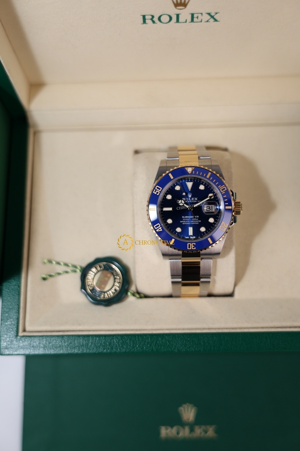 Rolex Submariner Date 41 mm Yellow Rolesor Royal Blue Dial 126613LB - Швейцарские часы Rolex Submariner Date 41 mm Yellow Rolesor Royal Blue Dial 126613LB