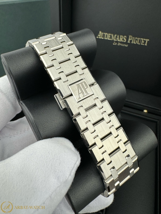 Audemars Piguet Royal Oak 41 mm Black Dial 15510ST