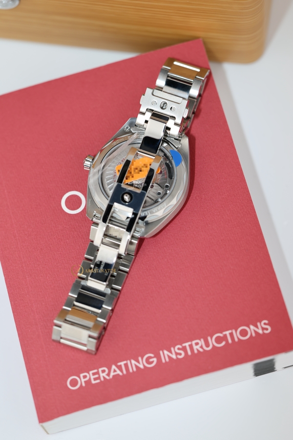 Omega • Seamaster Aqua Terra Blue Dial 41 mm