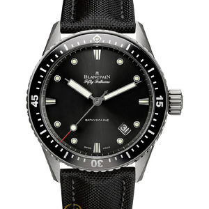 Blancpain Fifty Fathoms Bathyscaphe Titanium Black Dial 43,6 mm 5000-1230