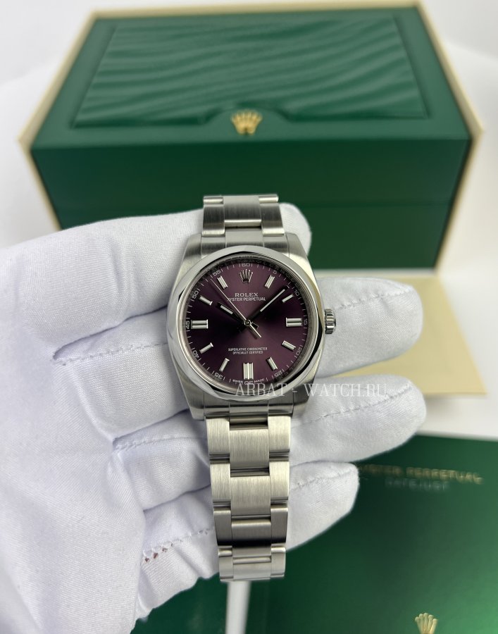 Rolex Oyster Perpetual 36 mm 116000 Red Grape Dial