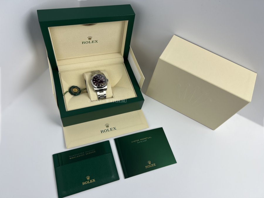 Rolex Oyster Perpetual 36 mm 116000 Red Grape Dial