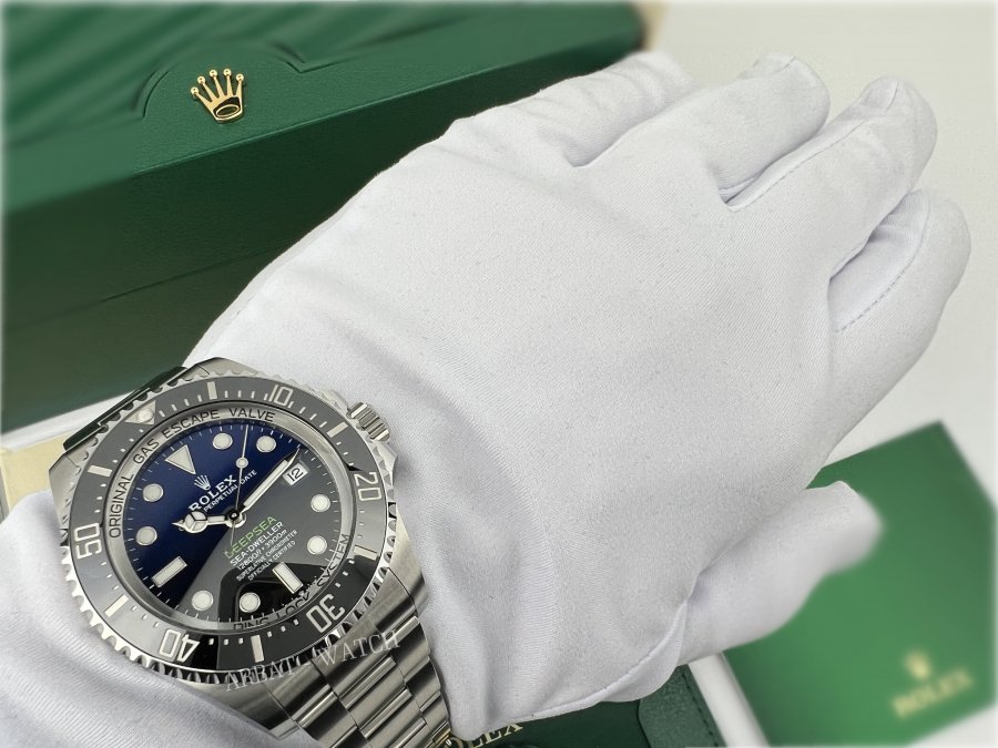 Rolex Sea-Dweller Deepsea D-Blue 44 mm 126660