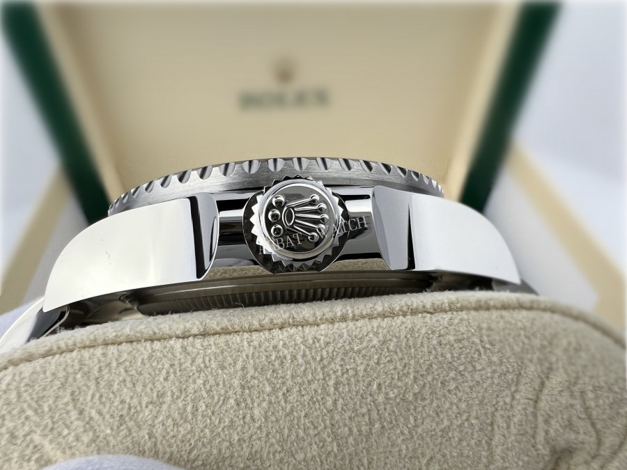 Rolex Sea-Dweller Deepsea D-Blue 44 mm 126660