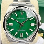 Rolex Oyster Perpetual 41 mm Oystersteel Green Dial 124300 
